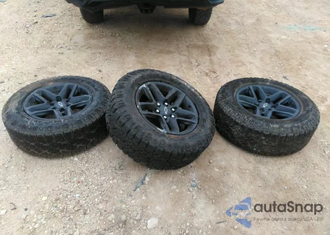 2023 Chevrolet Silverado K1500 Lt Trail Boss z USA, uszkodzony, nr VIN 3GCPDFEK7PG119654